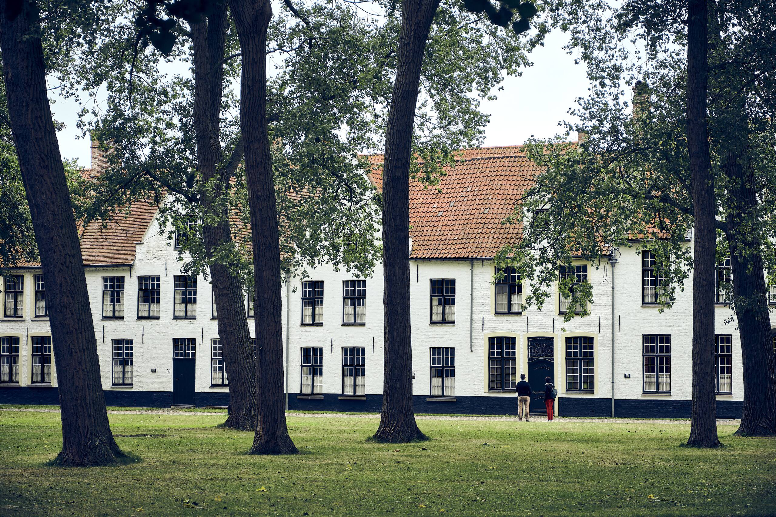 Теплый визуальный фон блока персональной работы